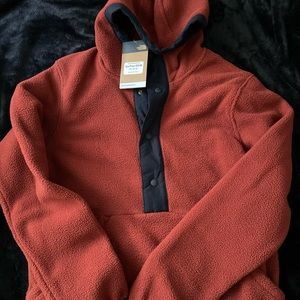 The North Face Men’s Carbondale 1/4 Snap Hoodie